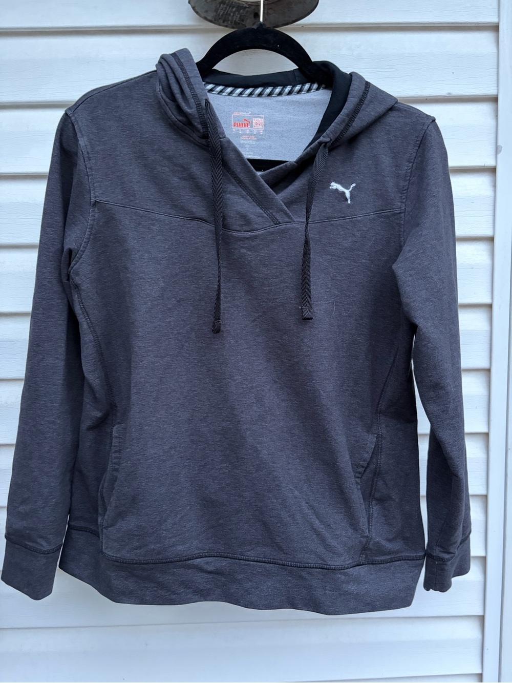PUMA Girls Large Charcoal Gray Pullover Hoodie Sport Lifestyle Athletic